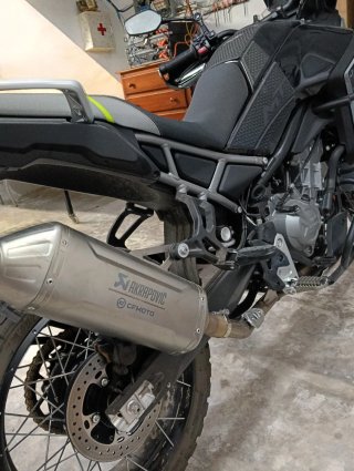 CF Moto 450 MT - 800kms - Akrapovic CAMBIO 300 2T