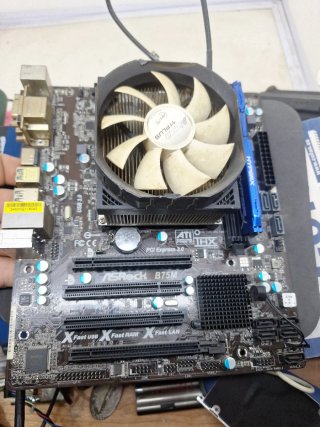 Placa Base ASRock B75M