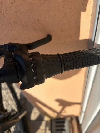 Bicicleta infantil negra