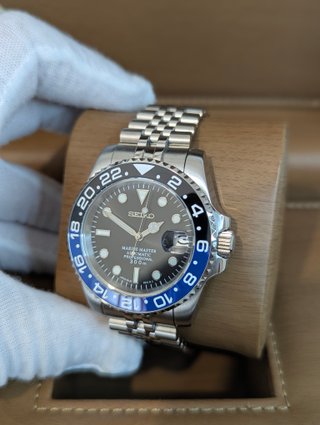 Reloj Seiko Mod Diver Master Batgirl Negro y Azul