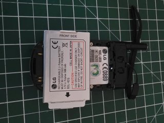 LG U8330 per ricambi - scocca rotta