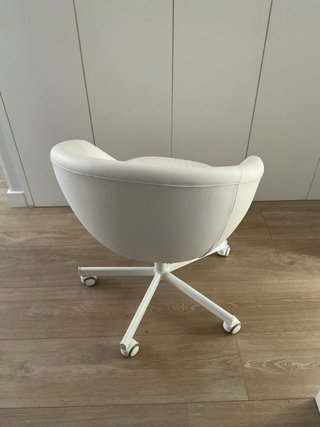 Silla IKEA SKRUBSTA 139 eur escritorio blanca