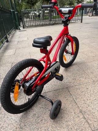 Bicicleta Infantil Specialized Hotrock 16" Roja