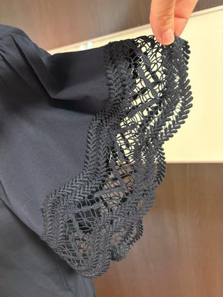 Camiseta Cortefiel volantes encaje azul Talla L