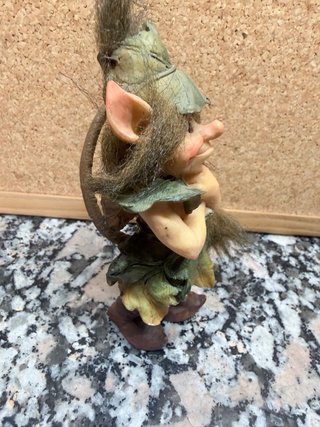 Figura Elfo Resina Pelo