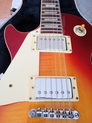 Chitarra Elettrica Mancina Tokai con Custodia