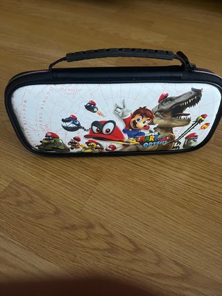 Funda y cartuchera Nintendo Switch