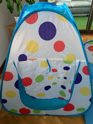 Parque infantil con 100+ bolas