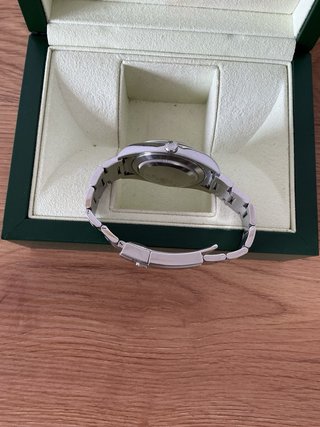 Rolex Explorer 214270 año 2010