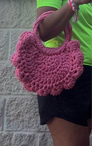 Bolso de mano crochet trapillo rosa