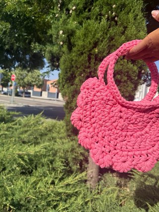 Bolso de mano crochet trapillo rosa