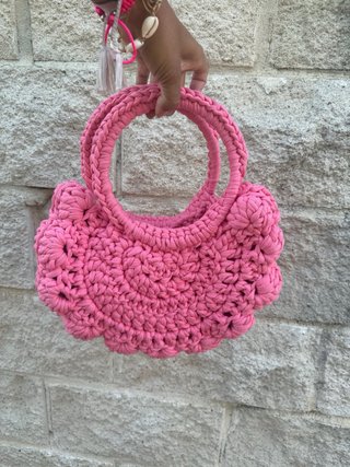 Bolso de mano crochet trapillo rosa