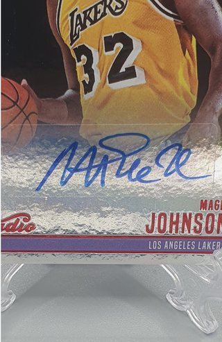 2016-17 Panini Magic Johnson Autografo /30 HOF