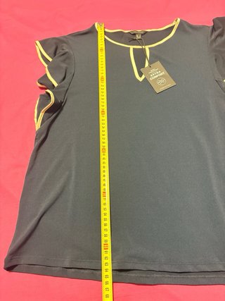 Blusa Cortefiel volantes talla L