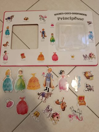 Libro magnetico Principesse