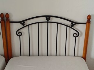 Camas 105x190 cm con cabeceros y somier