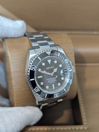 Reloj Seiko Mod Diver Negro y Blanco Automático