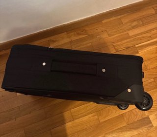 Maleta de cabina negra nueva