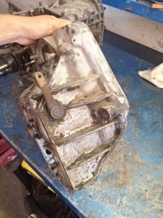 Campana Caja Cambios Seat 600