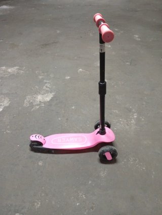 Patinete infantil rosa Sawyer