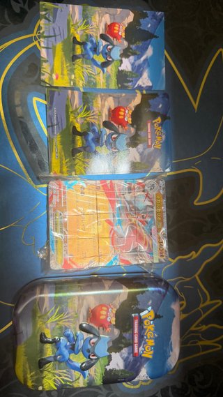 Lote 50 Cartas Pokémon Brillantes + Lata minitin