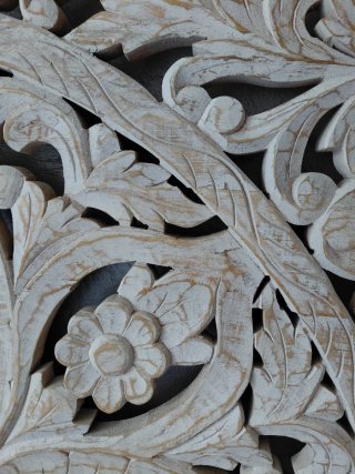 Cabecero de cama de madera tallada estilo mandala
