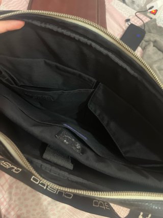 Bolso de mano con diseño colorido