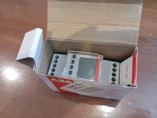ABB 2CSM256313R0621 D2 Programador Digital