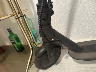 Patinete Eléctrico Xiaomi Mi Essential
