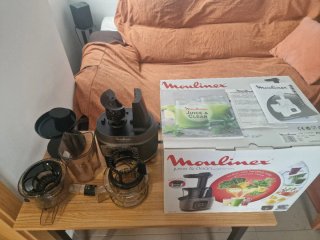 Licuadora Moulinex Prensado en Frío (sin uso).