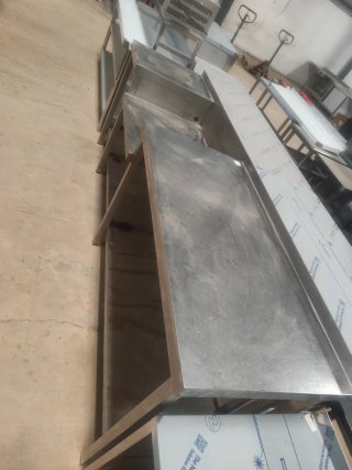 MUEBLE COCINA INDUSTRIAL 2.5M ACERO MIRA MI PERFIL