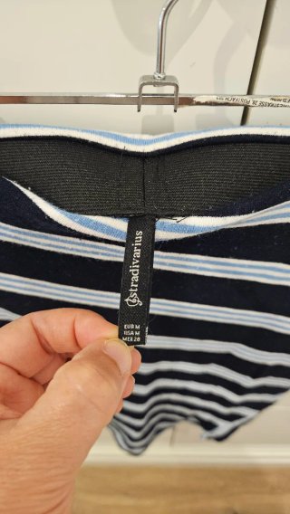 Falda de rayas Stradivarius