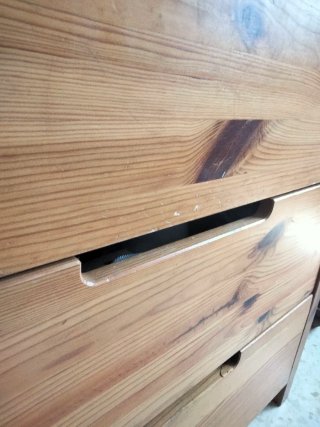 Urge. Aparador de madera maciza