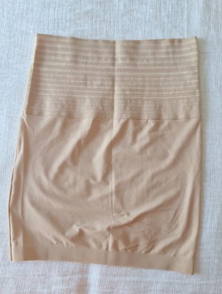 Falda faja beige talla 40