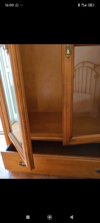 Armario madera maciza 3 puertas cristal