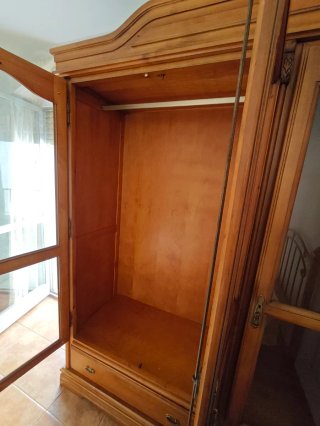 Armario madera maciza 3 puertas cristal
