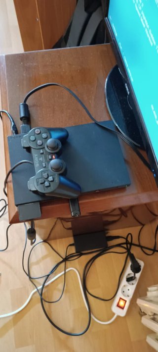 Consola Sony PlayStation 2 Negra + televisor OKI