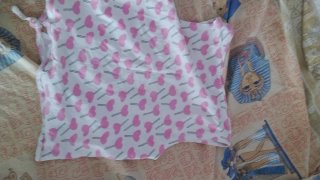 Top blanco con corazones rosas Talla 11-12