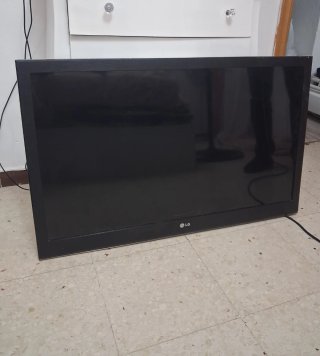 Televisión LG Negra pantalla  de 42
