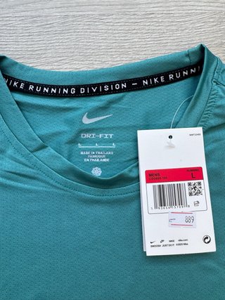 Camiseta Nike Running Deportiva Verde Azulado
