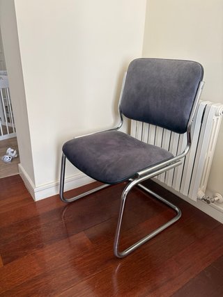 Pack mesa mármol Ø120 + sofá cama + 2 sillas