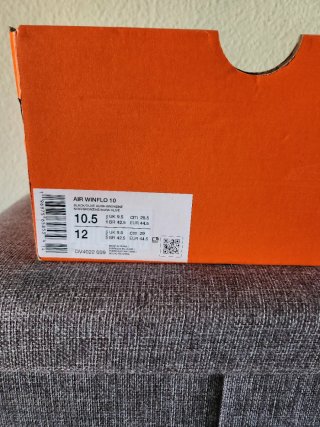 Nike Air Winflo 10 Negro Naranja talla 44.5