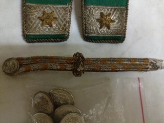 Insignias Militares Austriacas y Botones de unifor