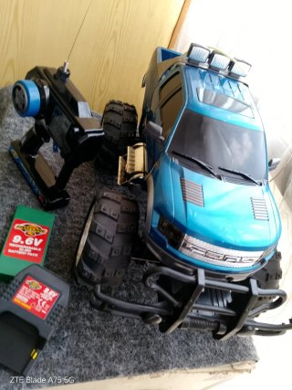Coche RC Ford F-150 Raptor Fast Lane.