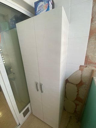 Armario de cocina blanco y verde