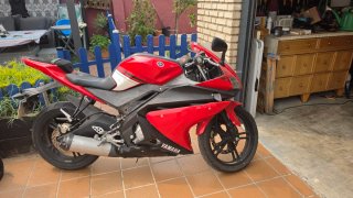 Yamaha YZF R125 Roja