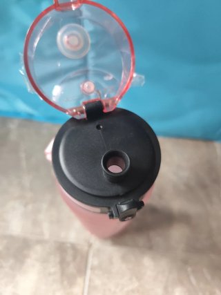 Botella de agua deportiva rosa