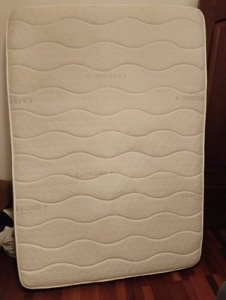 Colchón y base cama 135 cm  Esta en badajoz capita