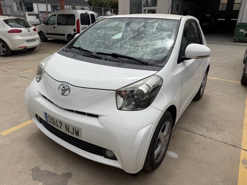 Toyota iQ 2010 - foto 1