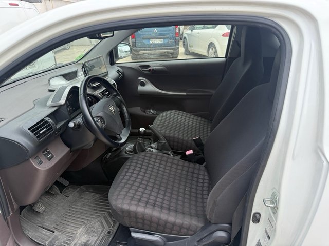 Toyota iQ 2010